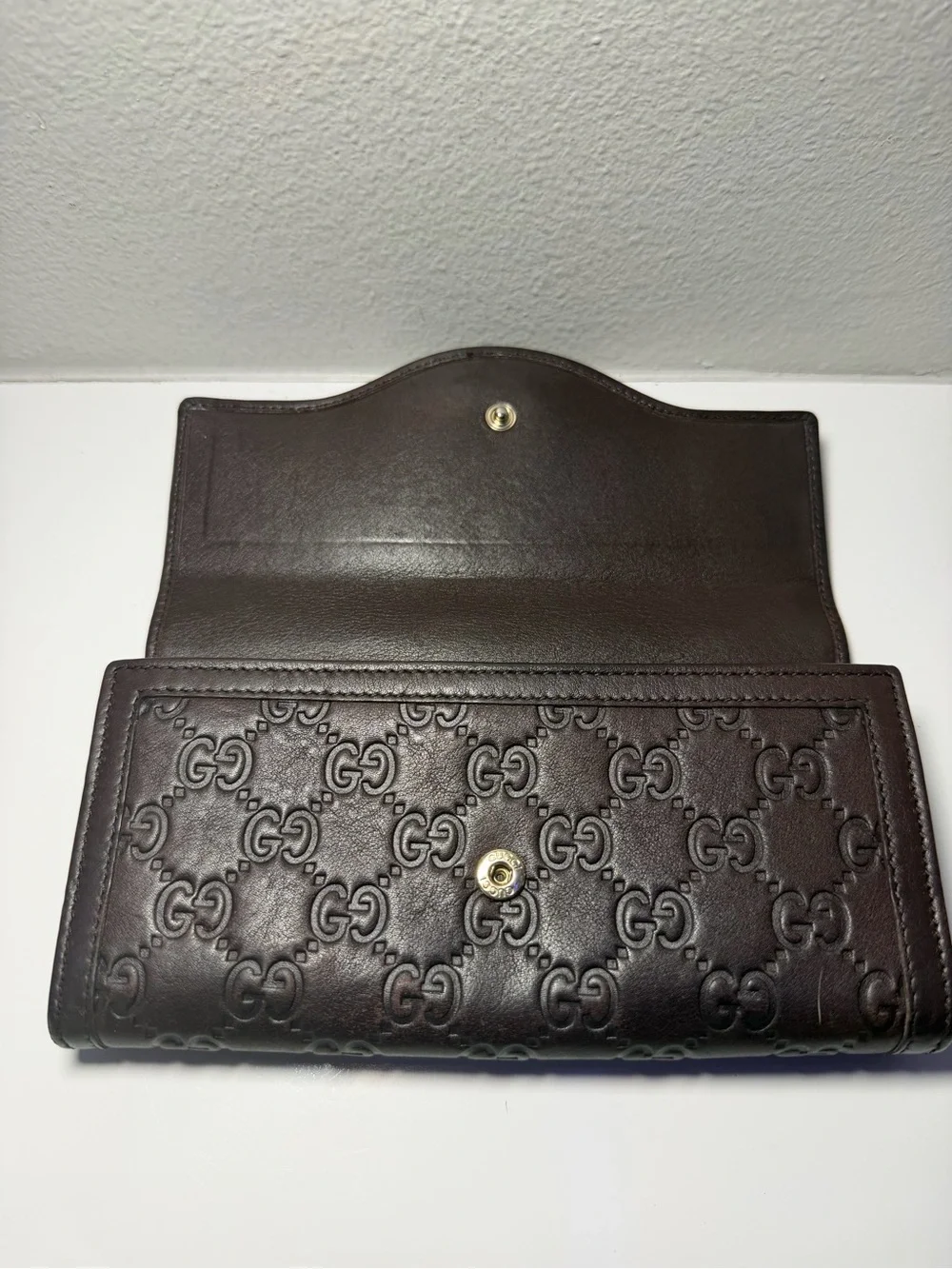 COA-Included Gucci Dark Brown GG Embossed Leather Long Wallet with Gold Hardware - Picture 9 of 16